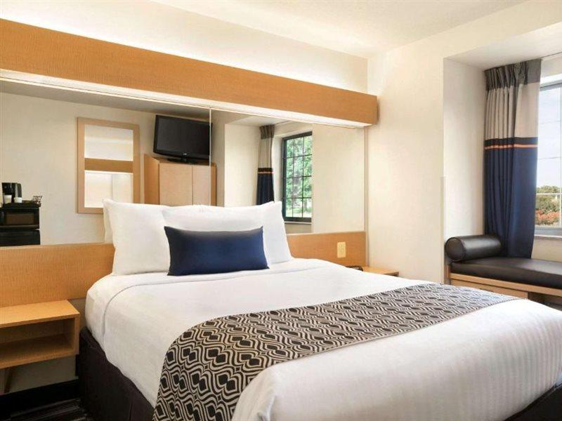 Microtel Inn & Suites By Wyndham Culpeper Buitenkant foto