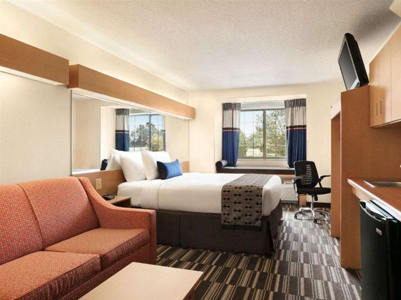 Microtel Inn & Suites By Wyndham Culpeper Buitenkant foto
