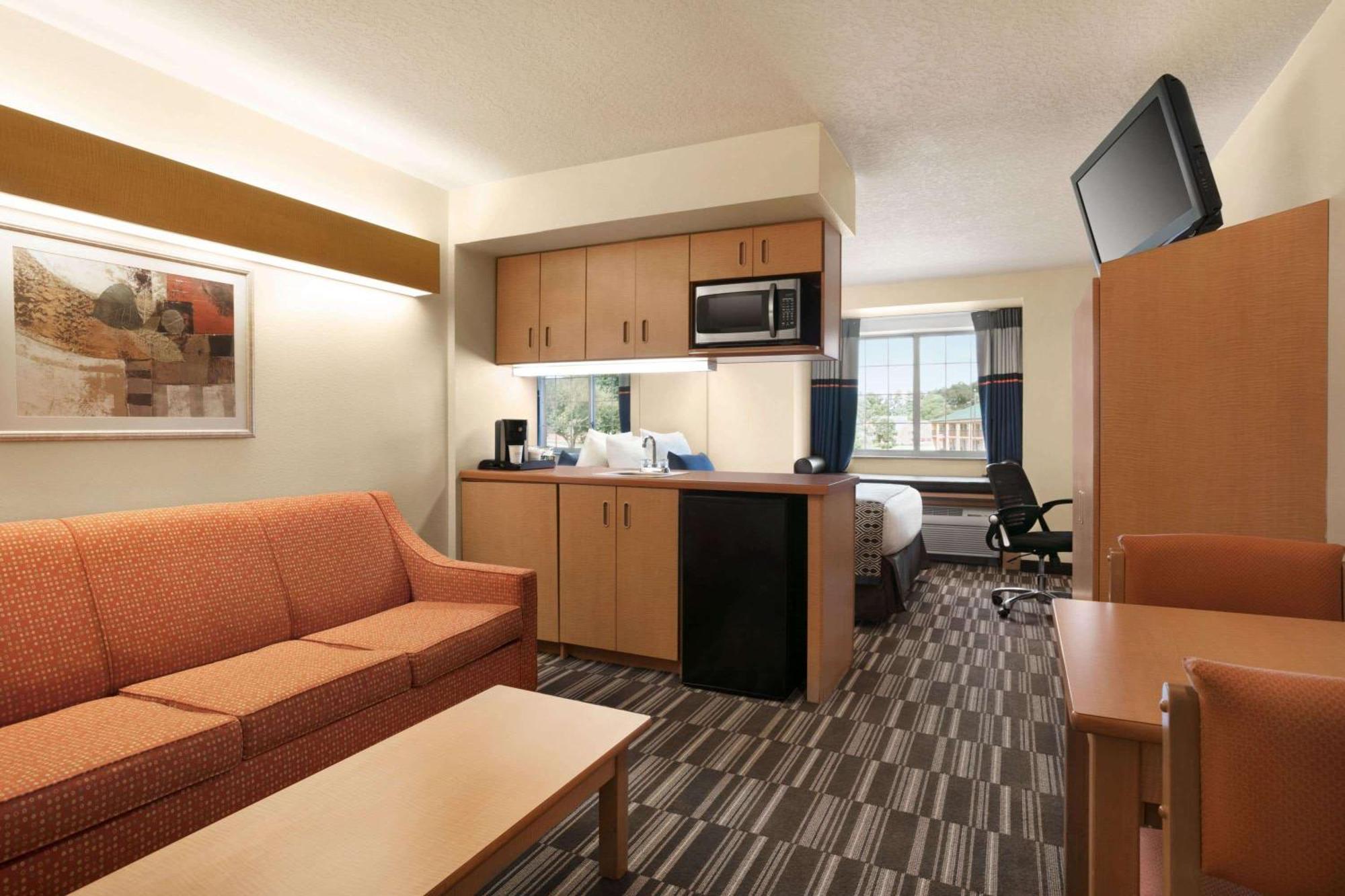 Microtel Inn & Suites By Wyndham Culpeper Buitenkant foto