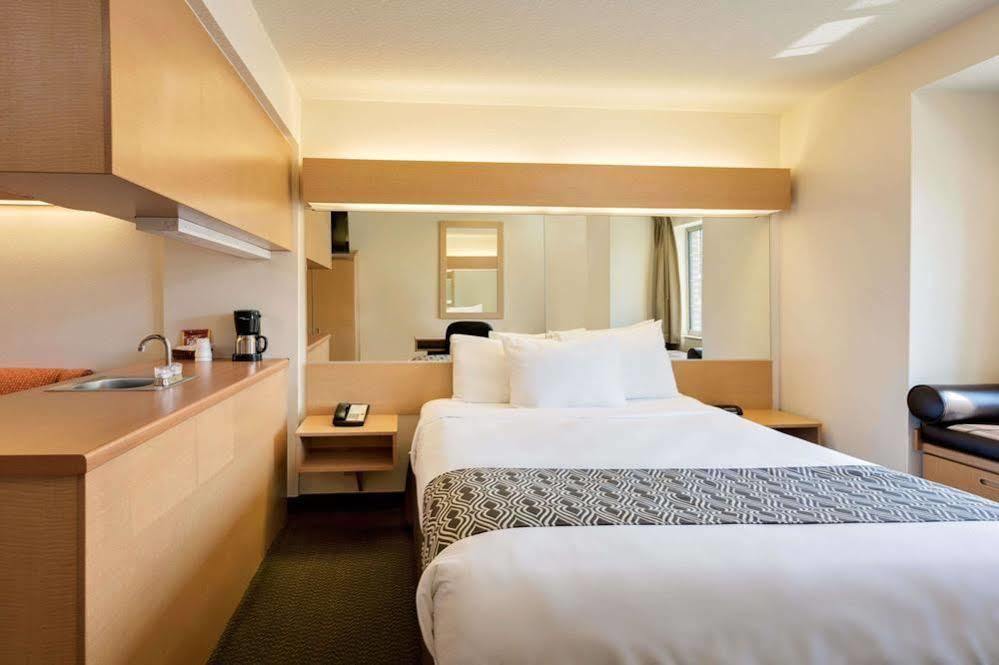 Microtel Inn & Suites By Wyndham Culpeper Buitenkant foto